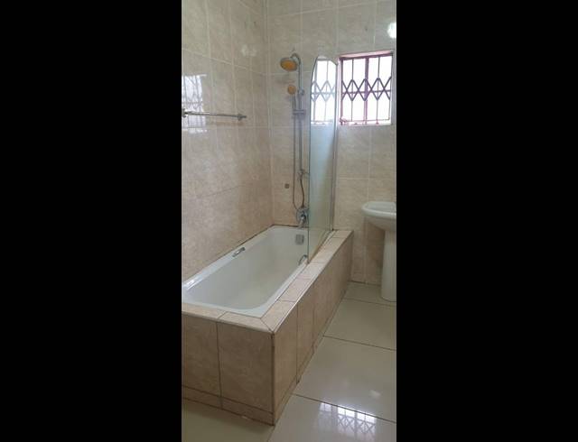 2 BEDROOM HOUSE FOR SALE IN MANIINI